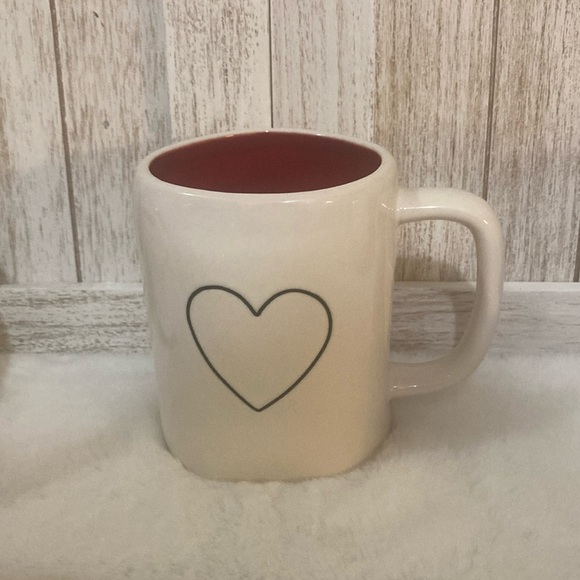 Rae Dunn Heart Mug - Picture 1 of 3